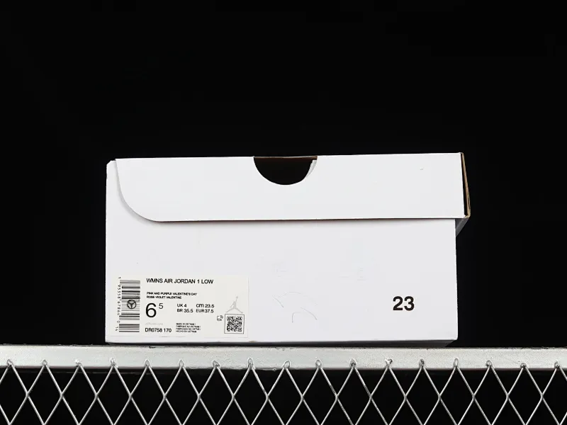 All categories Air Jordan Jordan series basketball shoes Air Jordan 1 Low Z version Air Jordan 1 Low AJ1 Joe 1 white and pink hook low-top casual sneakers DR0758-170